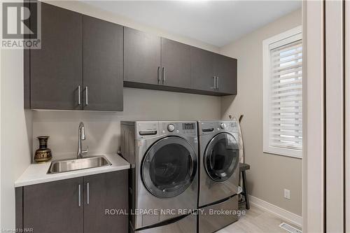 18 - 30 Power Glen, St. Catharines (462 - Rykert/Vansickle), ON - Indoor Photo Showing Laundry Room