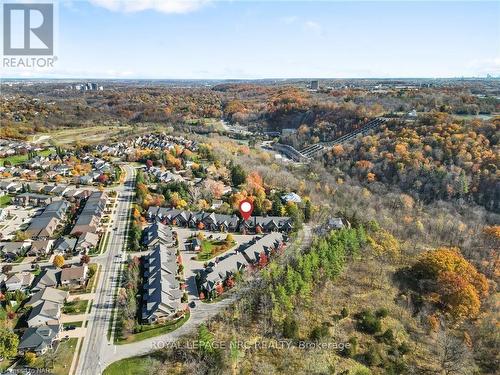 18 - 30 Power Glen, St. Catharines (462 - Rykert/Vansickle), ON - Outdoor With View