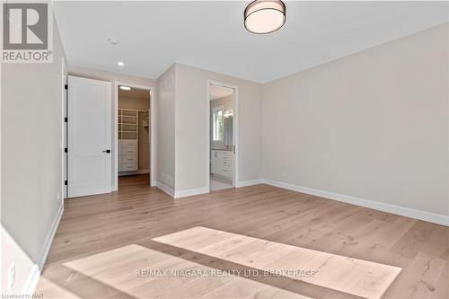 27 Maple Leaf Avenue S, Fort Erie (335 - Ridgeway), ON - Indoor Photo Showing Other Room