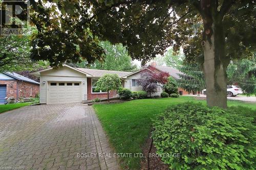 15 Oak Drive, Niagara-On-The-Lake (101 - Town), ON - Outdoor