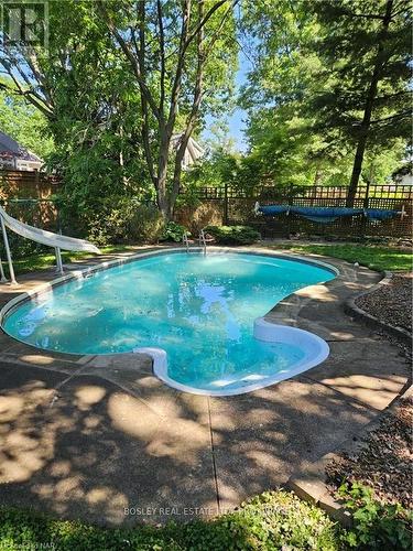 15 Oak Drive, Niagara-On-The-Lake (101 - Town), ON - Outdoor With In Ground Pool With Backyard