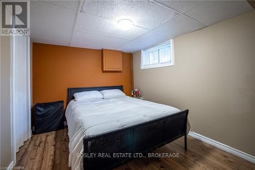 132 Dufferin Street E, St. Catharines (451 - Downtown), ON - Indoor Photo Showing Bedroom