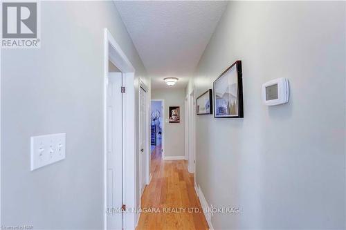 3351 Wiltshire Boulevard, Niagara Falls (207 - Casey), ON - Indoor Photo Showing Other Room