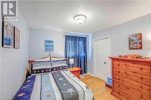 3351 Wiltshire Boulevard, Niagara Falls (207 - Casey), ON - Indoor Photo Showing Bedroom