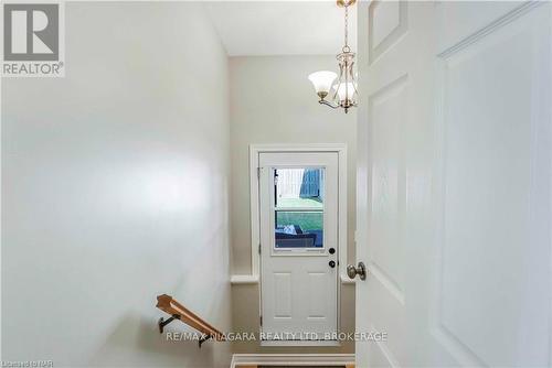 3351 Wiltshire Boulevard, Niagara Falls (207 - Casey), ON - Indoor Photo Showing Other Room