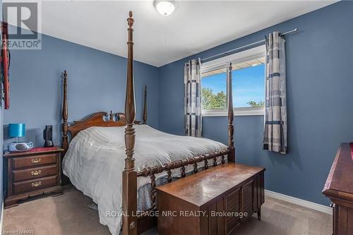 796 Grandview Road, Fort Erie (334 - Crescent Park), ON - Indoor Photo Showing Bedroom