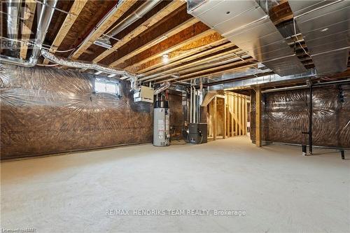 456 Barker Parkway, Thorold (560 - Rolling Meadows), ON - Indoor Photo Showing Basement