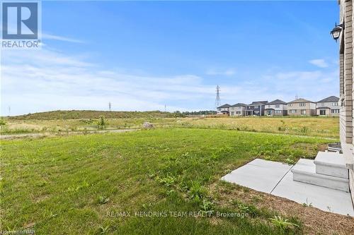 456 Barker Parkway, Thorold (560 - Rolling Meadows), ON - Outdoor With View