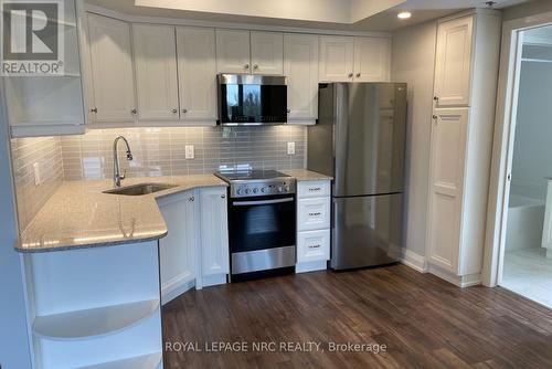 410 - 5698 Main Street Street, Niagara Falls (215 - Hospital), ON - Indoor Photo Showing Kitchen With Stainless Steel Kitchen With Upgraded Kitchen