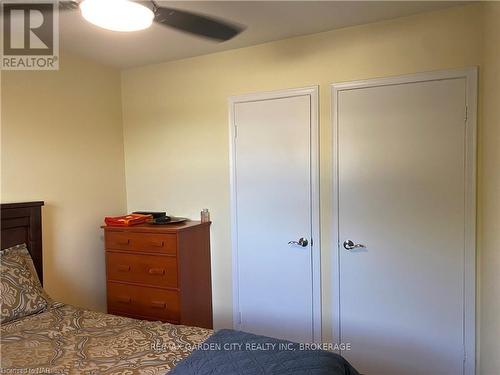 5 - 1419 Pelham Street, Pelham (662 - Fonthill), ON - Indoor Photo Showing Bedroom