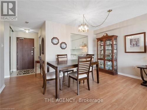 802 - 162 Martindale Road, St. Catharines (453 - Grapeview), ON - Indoor Photo Showing Dining Room