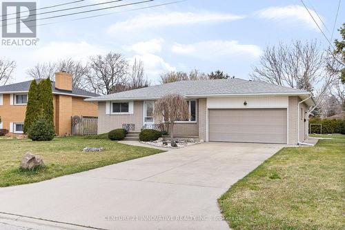 890 Wallace Avenue, Windsor, ON - Outdoor With Facade