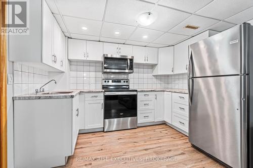 530 Canterbury Crescent, Kingston (City Southwest), ON - Indoor Photo Showing Kitchen With Double Sink With Upgraded Kitchen