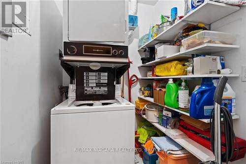 1002 - 162 Martindale Road, St. Catharines (453 - Grapeview), ON - Indoor Photo Showing Laundry Room