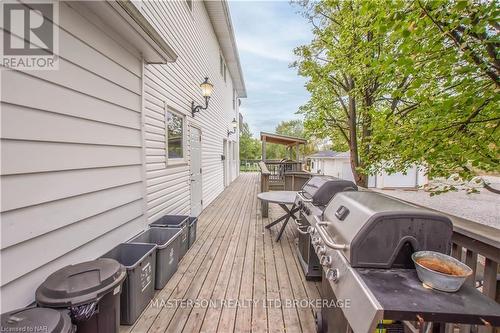 9268 Lundys Lane Lane, Niagara Falls (219 - Forestview), ON - Outdoor With Deck Patio Veranda With Exterior