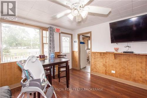 9208 Lundys Lane Lane, Niagara Falls (219 - Forestview), ON - Indoor Photo Showing Dining Room