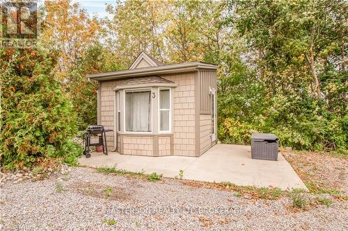 9208 Lundys Lane Lane, Niagara Falls (219 - Forestview), ON - Outdoor