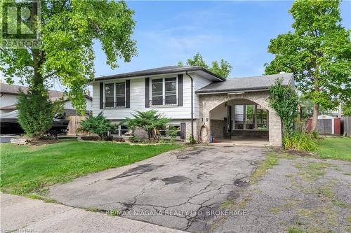 19 Colonial Street, Welland (767 - N. Welland), ON - Outdoor