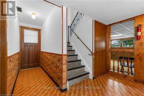 19 Colonial Street, Welland (767 - N. Welland), ON - Indoor Photo Showing Other Room