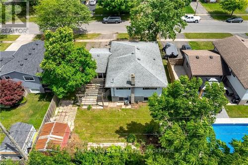 19 Colonial Street, Welland (767 - N. Welland), ON - Outdoor