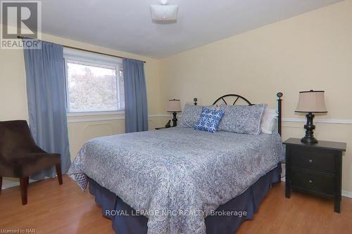 32 Ramsey Street, St. Catharines (443 - Lakeport), ON - Indoor Photo Showing Bedroom