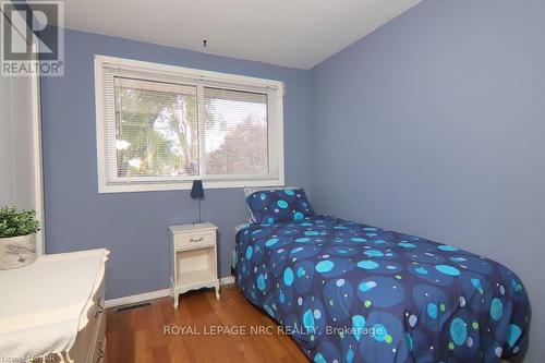 32 Ramsey Street, St. Catharines (443 - Lakeport), ON - Indoor Photo Showing Bedroom