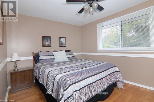 32 Ramsey Street, St. Catharines (443 - Lakeport), ON - Indoor Photo Showing Bedroom