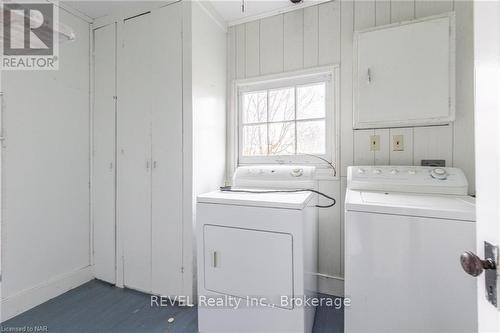 3042 Bethune Avenue, Fort Erie (335 - Ridgeway), ON - Indoor Photo Showing Laundry Room