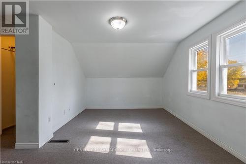 1408 Garrison Road, Fort Erie (334 - Crescent Park), ON - Indoor Photo Showing Other Room