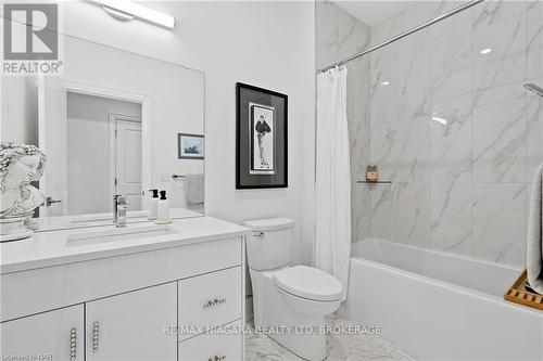 75 - 154 Port Robinson Road, Pelham (662 - Fonthill), ON - Indoor Photo Showing Bathroom