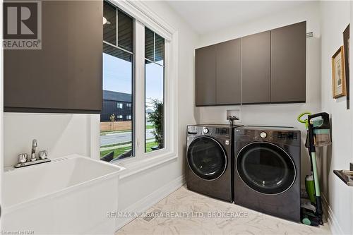 75 - 154 Port Robinson Road, Pelham (662 - Fonthill), ON - Indoor Photo Showing Laundry Room