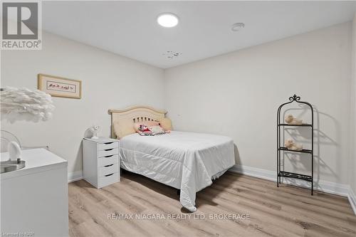 75 - 154 Port Robinson Road, Pelham (662 - Fonthill), ON - Indoor Photo Showing Bedroom