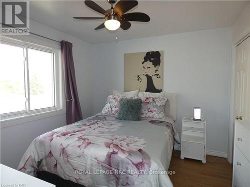 6519 Harper Drive, Niagara Falls (212 - Morrison), ON - Indoor Photo Showing Bedroom