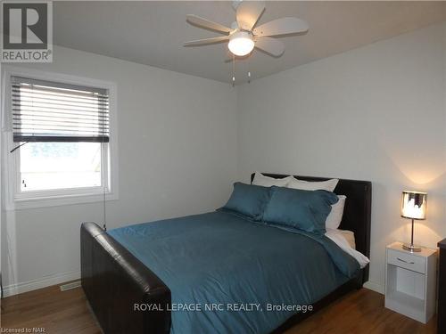 6519 Harper Drive, Niagara Falls (212 - Morrison), ON - Indoor Photo Showing Bedroom