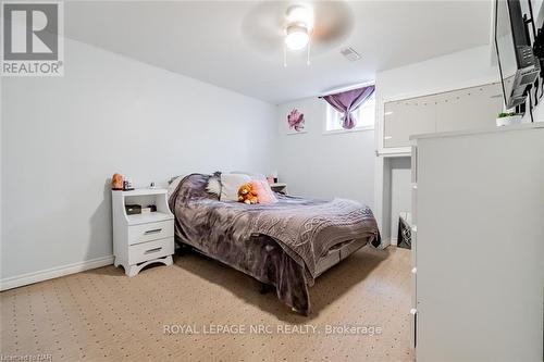 6519 Harper Drive, Niagara Falls (212 - Morrison), ON - Indoor Photo Showing Bedroom