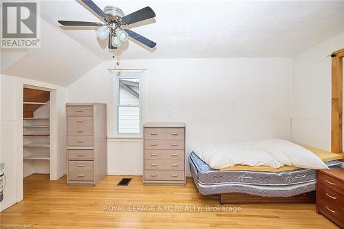 33 Merigold Street, St. Catharines (458 - Western Hill), ON - Indoor Photo Showing Bedroom