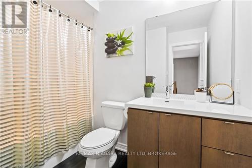 60 Waterview Lane, Grimsby (540 - Grimsby Beach), ON - Indoor Photo Showing Bathroom