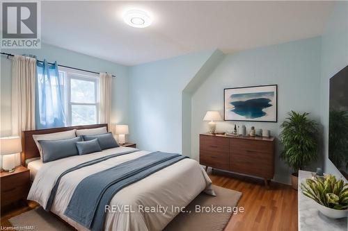 46 Edgar Street, Welland (769 - Prince Charles), ON - Indoor Photo Showing Bedroom