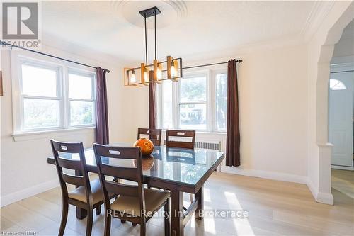 46 Edgar Street, Welland (769 - Prince Charles), ON - Indoor Photo Showing Dining Room