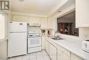 2 - 5982 Dunn Street, Niagara Falls (217 - Arad/Fallsview), ON  - Indoor Photo Showing Kitchen 