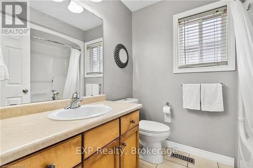 119 Candlewood Drive, Hamilton (Stoney Creek Mountain), ON - Indoor Photo Showing Bathroom