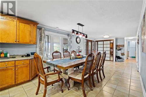 1900 Garrison Road, Fort Erie (334 - Crescent Park), ON - Indoor Photo Showing Dining Room