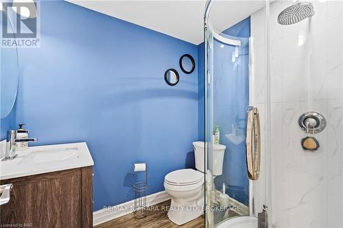 1900 Garrison Road, Fort Erie (334 - Crescent Park), ON - Indoor Photo Showing Bathroom