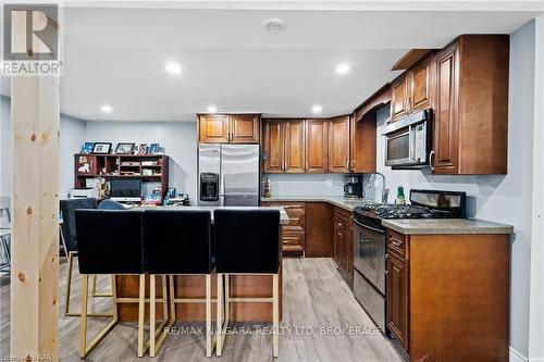 1900 Garrison Road, Fort Erie (334 - Crescent Park), ON - Indoor Photo Showing Kitchen With Double Sink