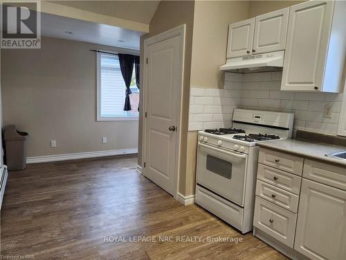 3 - 474 East Main Street, Welland (768 - Welland Downtown), ON - Indoor Photo Showing Kitchen