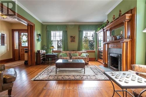 14902 Niagara River Parkway, Niagara-On-The-Lake (106 - Queenston), ON - Indoor Photo Showing Living Room With Fireplace