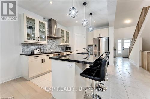 156 Schooners Lane, Blue Mountains, ON - Indoor Photo Showing Kitchen With Stainless Steel Kitchen With Upgraded Kitchen