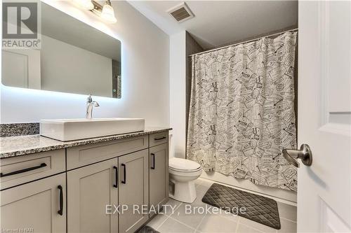 156 Schooners Lane, Blue Mountains, ON - Indoor Photo Showing Bathroom