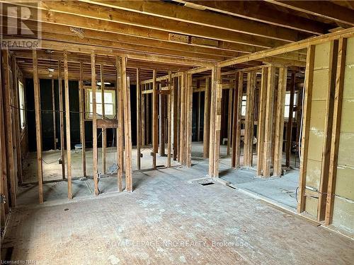 1400 Orchard Avenue, Fort Erie (334 - Crescent Park), ON - Indoor Photo Showing Basement