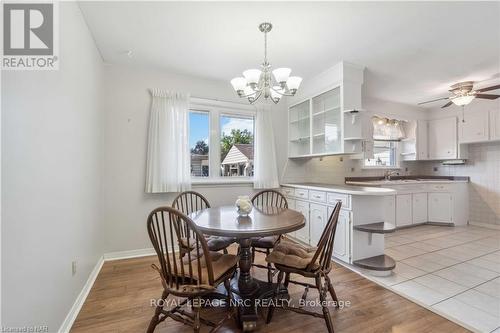 8791 Parliament Avenue, Niagara Falls (223 - Chippawa), ON - Indoor Photo Showing Dining Room